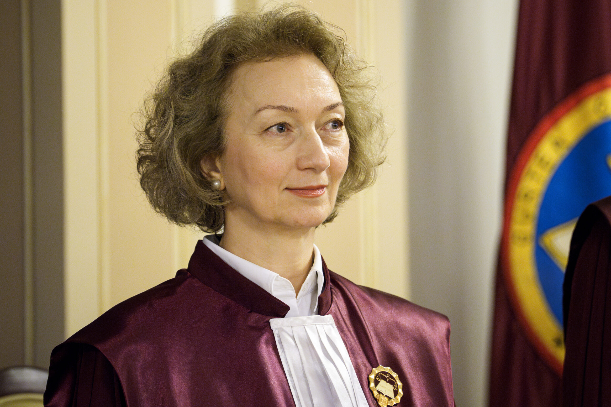 Simina Tănăsescu, întâlnire discretă cu Bolojan înainte ca CCR să dezbată legile integrității 2 Simina Tanasescu intalnire discreta cu Bolojan inainte ca CCR sa dezbata legile integritatii