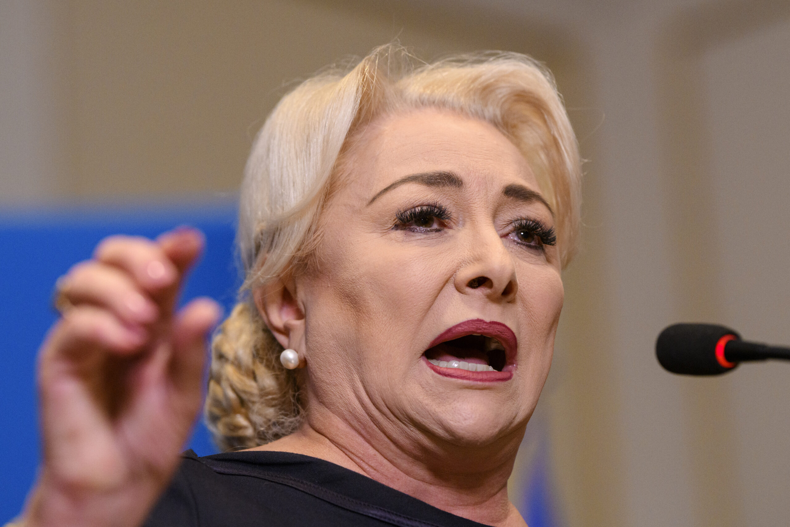 Viorica Dancila il ataca vehement pe Ilie Bolojan Este arogant si complet deconectat de realitatea din Romania