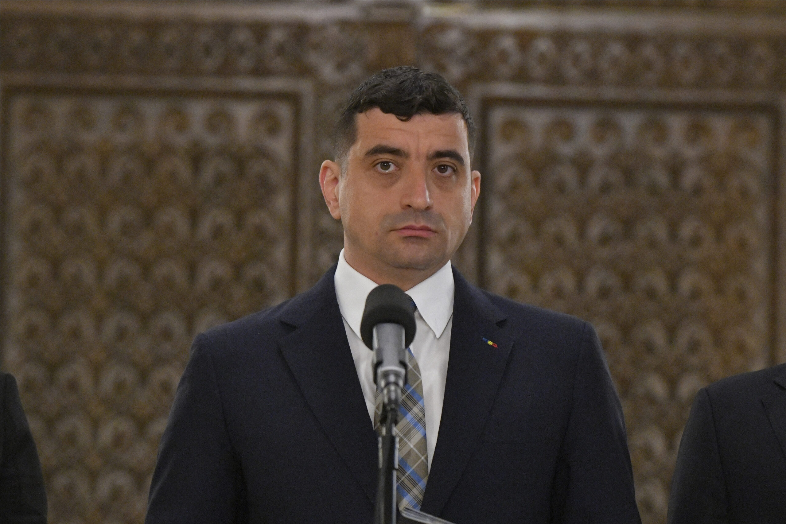 george simion afirma ca aur il sustine pe calin georgescu trebuie sa devina presedintele romaniei liderul aur il acuza pe nicusor dan de faptul ca nu respecta constitutia