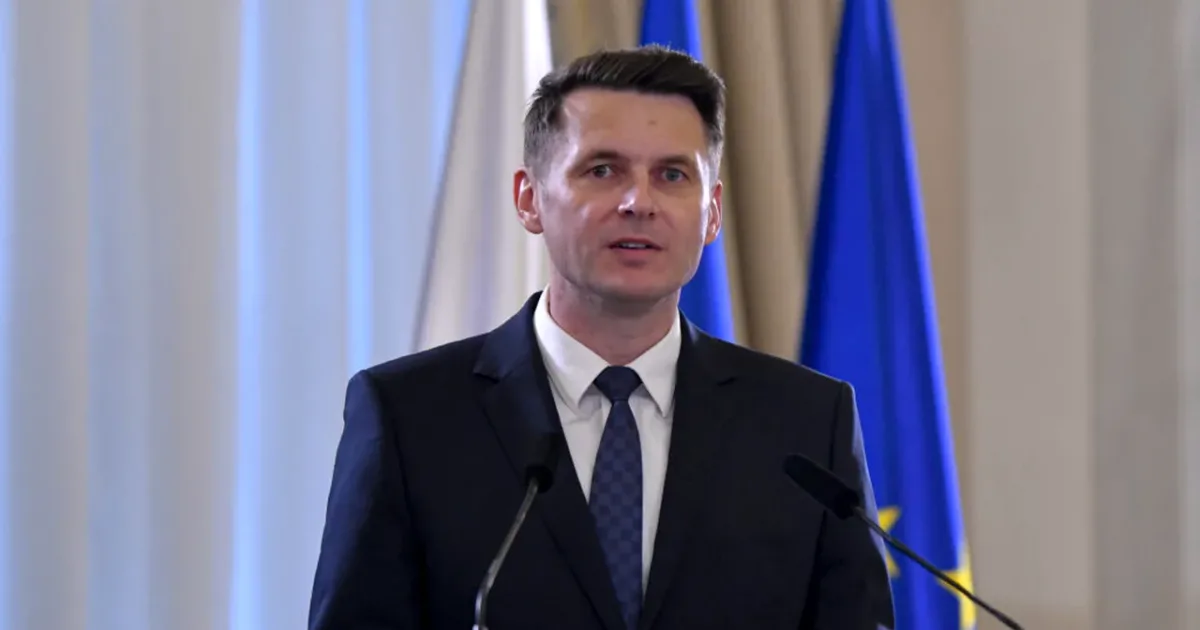 Abrudean, audiat în Parlament după întâlnirea Bolojan-șefa CCR 3 Abrudean, audiat în Parlament după întâlnirea Bolojan-șefa CCR