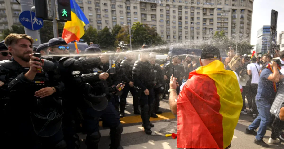 Deputat USR: Extremiștii au parazitat un protest pașnic al fermierilor