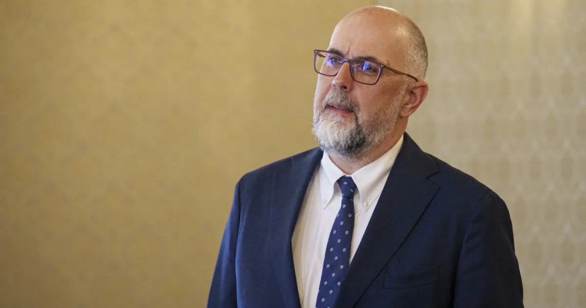 Kelemen despre Georgescu: Nu vine din Cosmos. Poate crede că a coborât din Rai 2 Kelemen despre Georgescu: Nu vine din Cosmos. Poate crede că a coborât din Rai