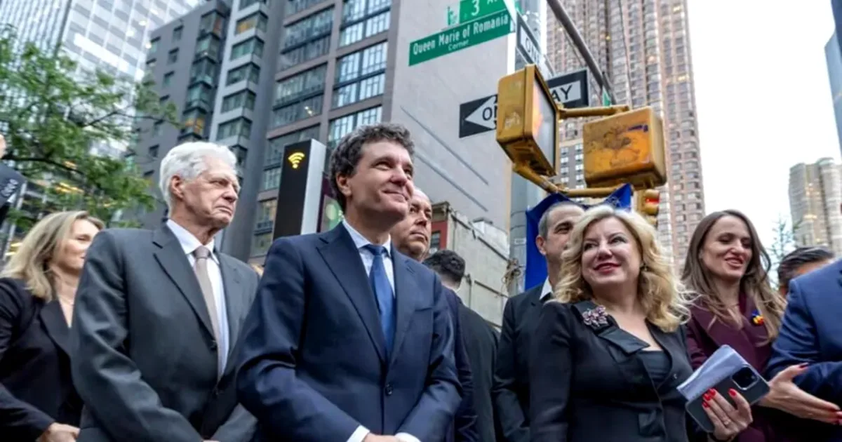 Nicușor Dan s-a întâlnit cu românii din SUA. Subiectul sensibil abordat la New York 3 Nicușor Dan s-a întâlnit cu românii din SUA. Subiectul sensibil abordat la New York