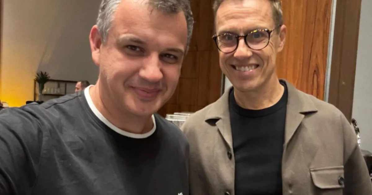 Surpriză la micul dejun la New York: Eugen Tomac s-a întâlnit cu președintele Finlandei 3 Surpriză la micul dejun la New York: Eugen Tomac s-a întâlnit cu președintele Finlandei