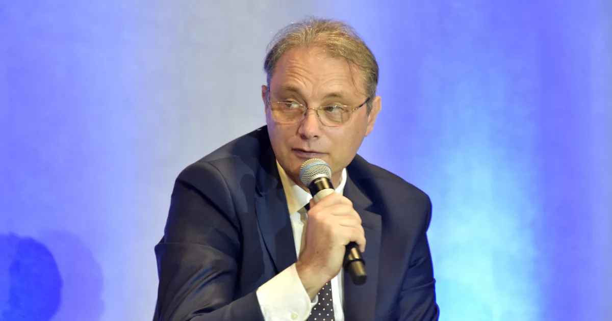 Cine este Luca Niculescu, premierul desemnat de Nicușor Dan 2 Cine este Luca Niculescu, premierul desemnat de Nicușor Dan