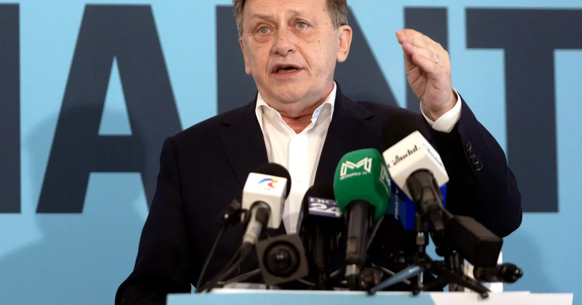 Crin Antonescu: Ultima șansă pentru un guvern pro-occidental sau pro-european 2 Crin Antonescu: Ultima șansă pentru un guvern pro-occidental sau pro-european