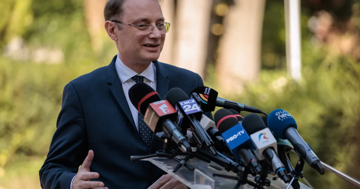 Întoarcerea lui Luca Niculescu din Franța în România, explicată de premierul desemnat