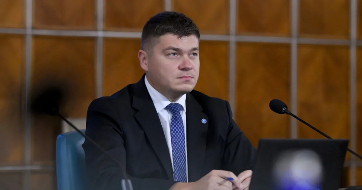 Ministrul Dezvoltării: fără taxe înzecite la balcoane și fără impozit dublat