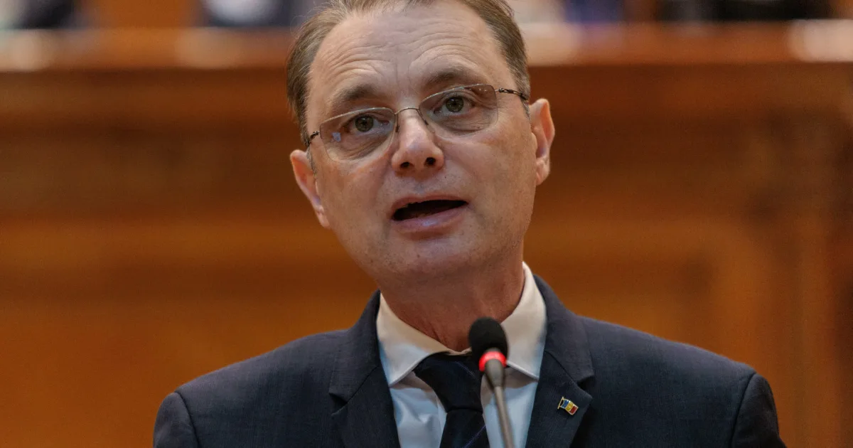 Niculescu, în Parlament: Nu intru în sarabanda replicilor. Promisiuni înainte de vot