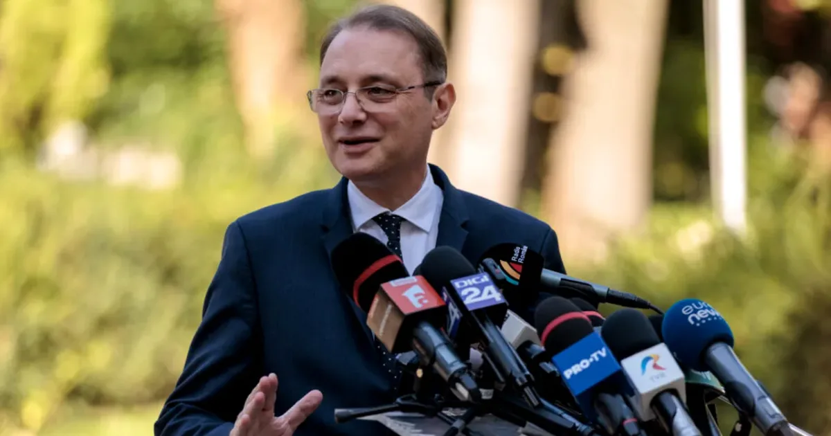 Nu ne așteaptă o perioadă ușoară. Luca Niculescu, prima întâlnire cu viitorii miniștri 3 Nu ne așteaptă o perioadă ușoară. Luca Niculescu, prima întâlnire cu viitorii miniștri