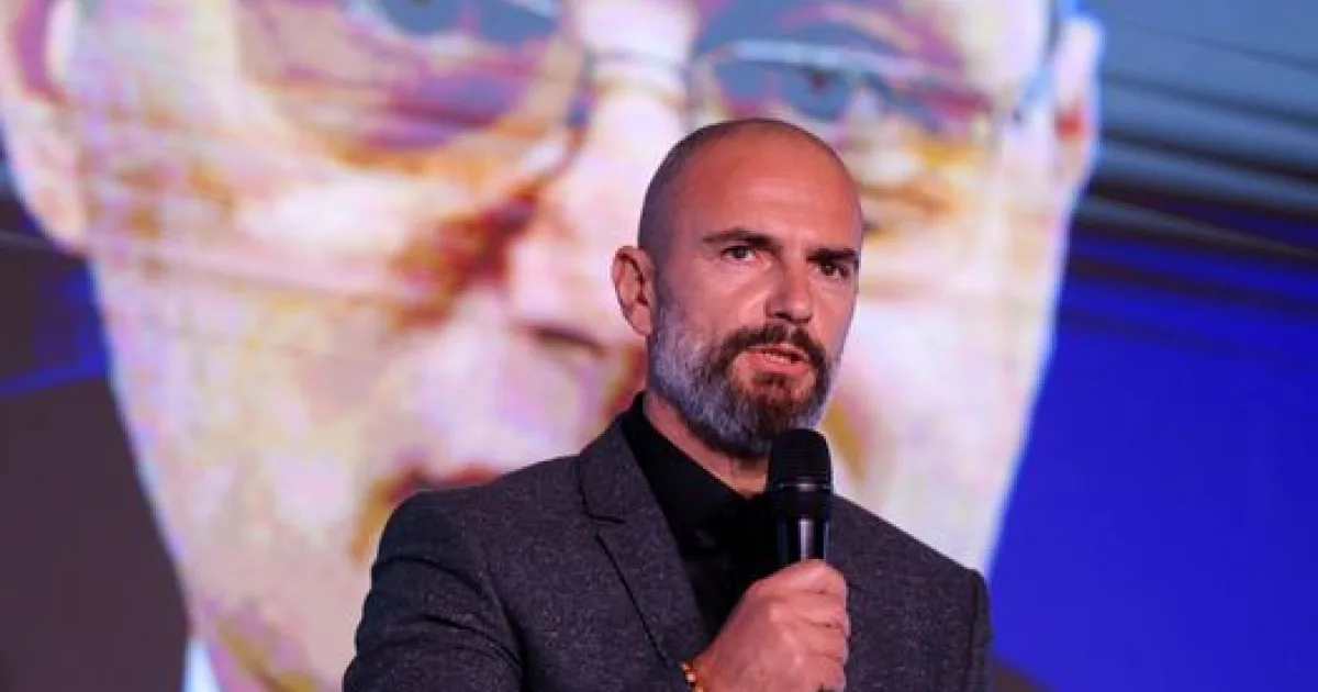 Premierul Luca Niculescu, mesaj la Gala MEDIAFAX 35: Am un port în suflet agenția