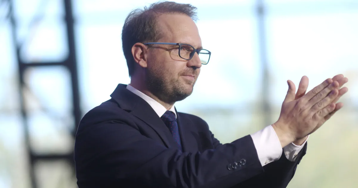 PSD cere demisia lui Dominic Fritz de la USR