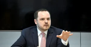 Rogobete îl acuză pe Bolojan de criză financiară în urgențe