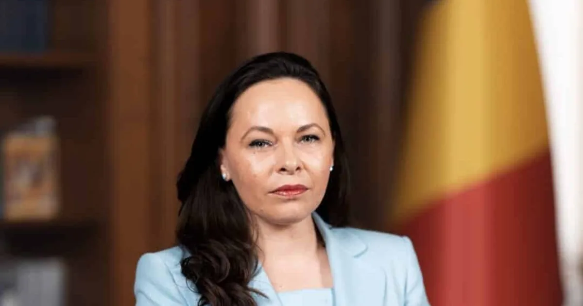 Senator AUR: Nu lăsați educația în română să moară în Ucraina