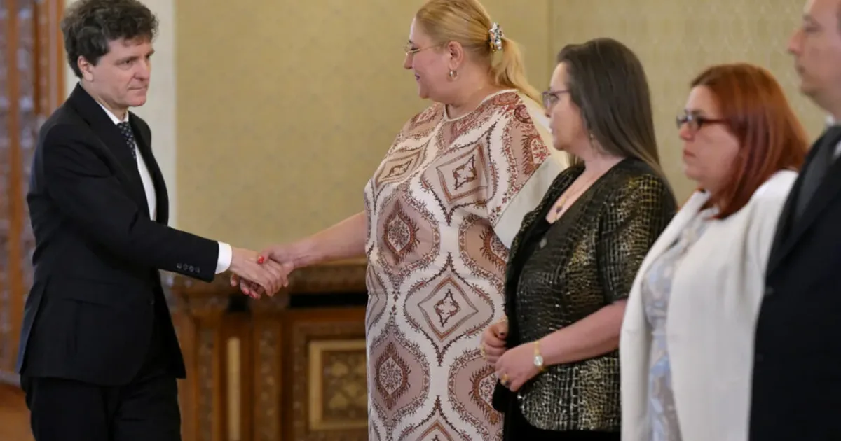 Șoșoacă vrea premier: Nimeni nu votează un guvern condus de mine de frica pușcăriei