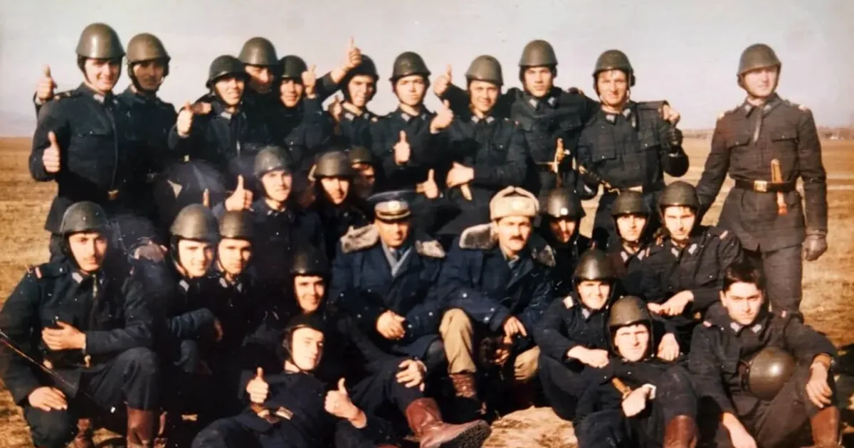 Ștefan Radu Oprea publică imagini din stagiul militar. Prioritățile ministrului 3 Ștefan Radu Oprea publică imagini din stagiul militar. Prioritățile ministrului