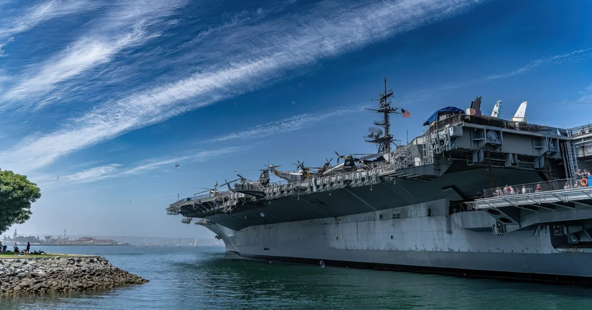 SUA trimit încă un portavion lângă Iran. Forță navală formidabilă se adună în regiune