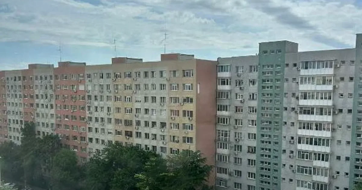 Tinerii sub 35 de ani ar putea cumpăra locuințe cu avans de 5%. Proiect adoptat de Senat